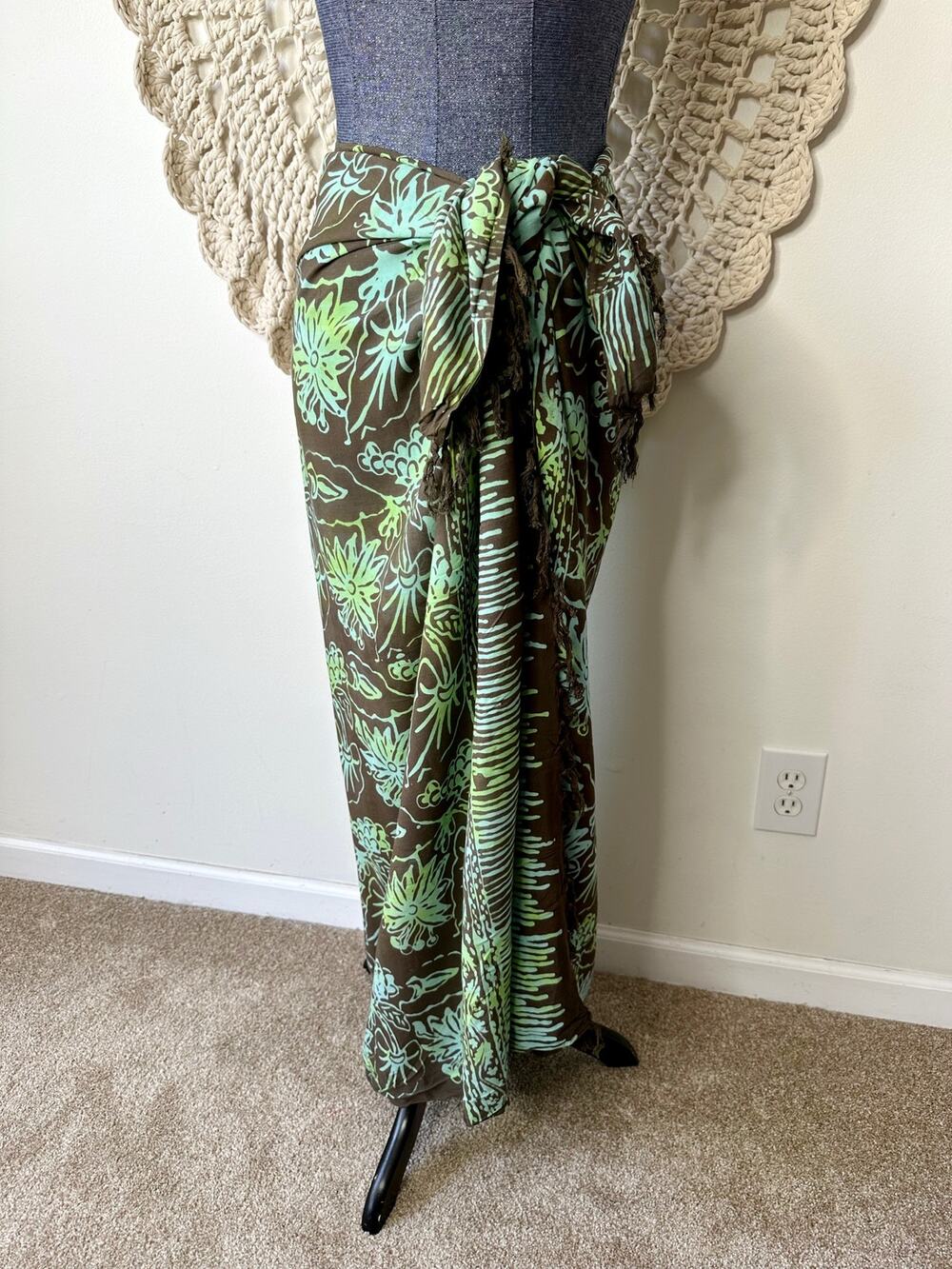 Vintage Batik Print Brown Green Fringe Sarong Scarf Shawl Swim Coverup